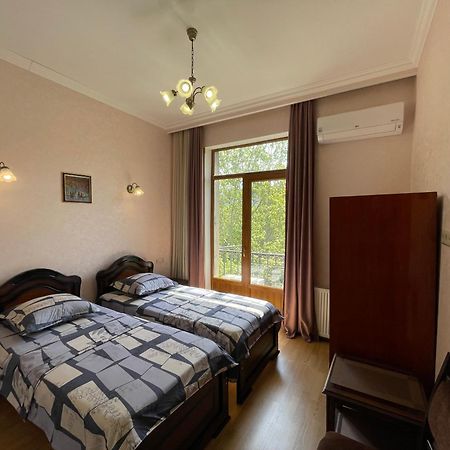 Freedom Square Apartment Tbilisi Ngoại thất bức ảnh