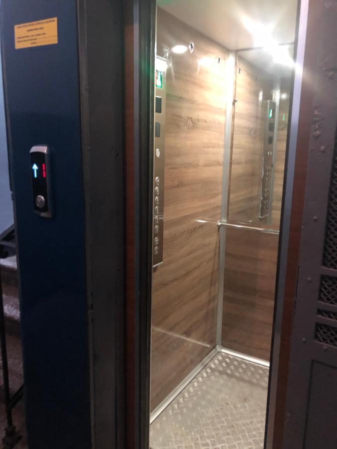Freedom Square Apartment Tbilisi Ngoại thất bức ảnh